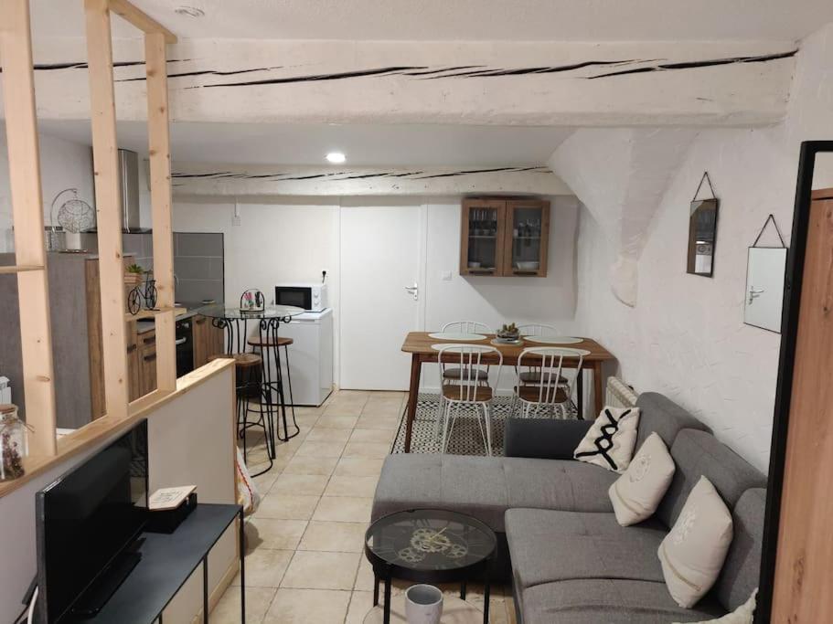 Issoire Studio Hyper Centre Ngoại thất bức ảnh